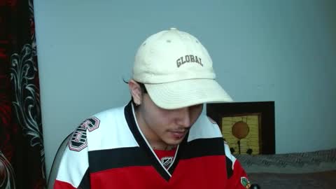 Snapshot of kinkybabies_ chatting on 03.07.25 Mercury online show from 03.07.25
