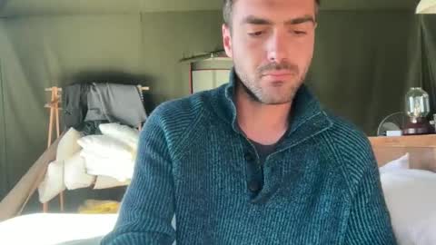 Snapshot of kinkyboyy31 chatting on 11.06.25 M online show from 11.06.25