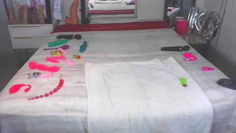 Snapshot of kinkybunz chatting on 02.19.26 KinyBunz online show from 02.19.26