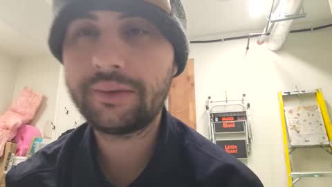 Snapshot of kinkycouple1789 chatting on 02.18.25 Maysie and Hunter online show from 02.18.25