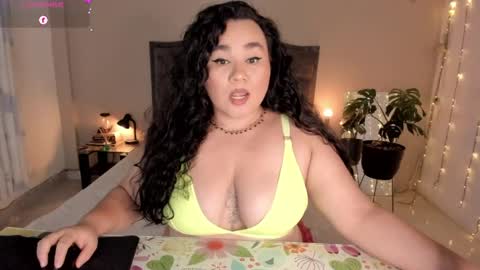 Snapshot of kinkyelise chatting on 06.08.26 Jenny online show from 06.08.26