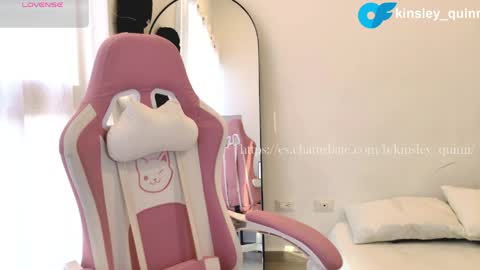 5 short videos of my body parts for 200 tks online show from 04.24.26