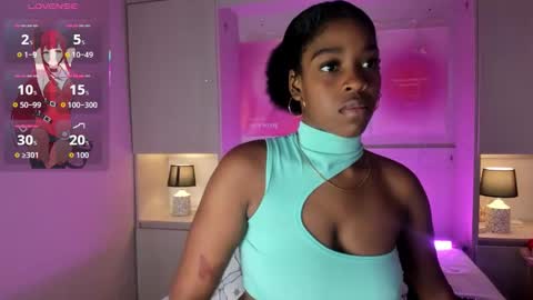 M A R A  online show from 11.11.25