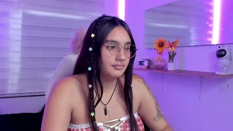 Snapshot of kir_ely chatting on 05.21.26 kir_ely online show from 05.21.26