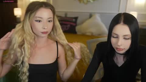 Sweet girls online show from 05.12.26