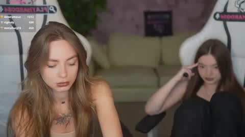 Sweet girls online show from 06.19.26