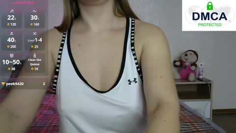 Snapshot of kira_blonde_angel chatting on 02.27.25 Kira online show from 02.27.25