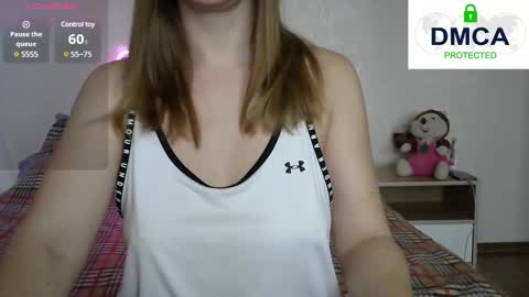 Snapshot of kira_blonde_angel chatting on 03.06.25 Kira online show from 03.06.25