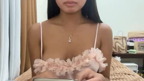 Snapshot of kira_danaya chatting on 04.12.26 kira_danaya online show from 04.12.26