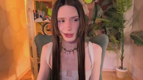 Snapshot of kira_long chatting on 02.17.26 MADI online show from 02.17.26