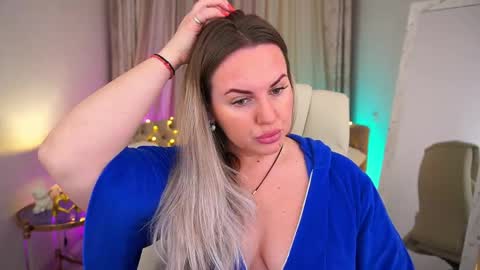 Kira online show from 05.11.26