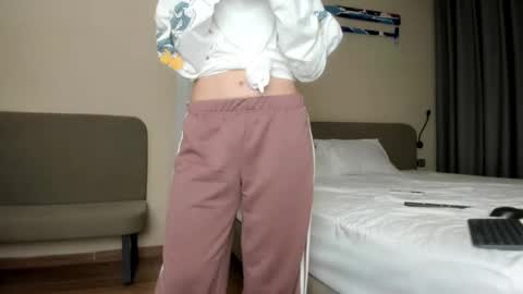 love you online show from 12.17.25