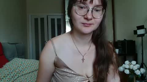 KiraGoldens online show from 06.17.26