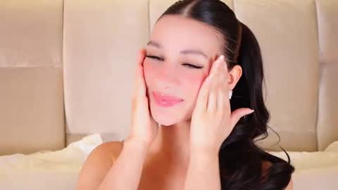 kira online show from 12.20.25