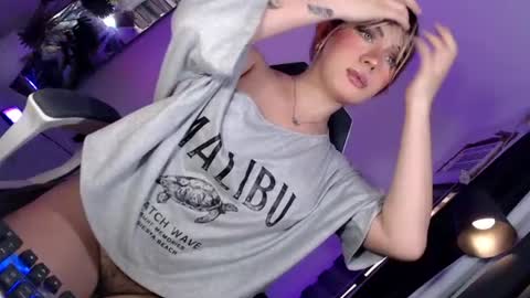 Its your girl KIRA online show from 06.25.26