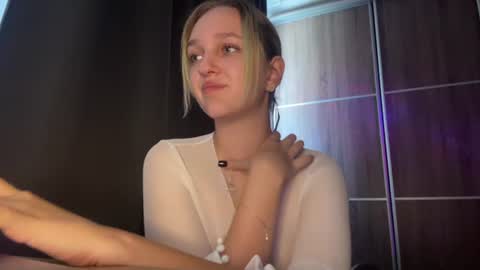 Snapshot of kiramoon_8 chatting on 07.22.26 Luna online show from 07.22.26