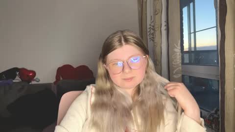 Snapshot of kirayume chatting on 05.29.26 KiraYume online show from 05.29.26