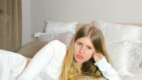 Kira online show from 02.01.26