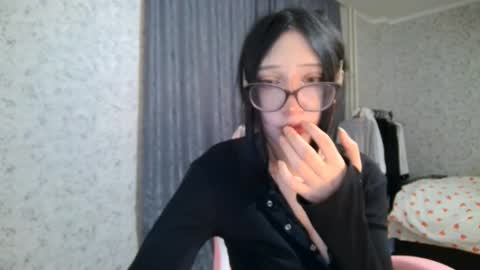 Snapshot of kirstievelasco chatting on 09.25.25 Nicole online show from 09.25.25