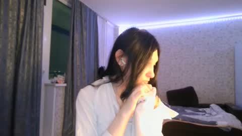 Snapshot of kirstievelasco chatting on 10.13.25 Nicole online show from 10.13.25