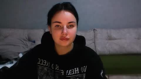 Kira online show from 10.31.25