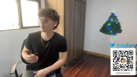 Snapshot of kisan_smith chatting on 12.17.24 Kisan online show from 12.17.24