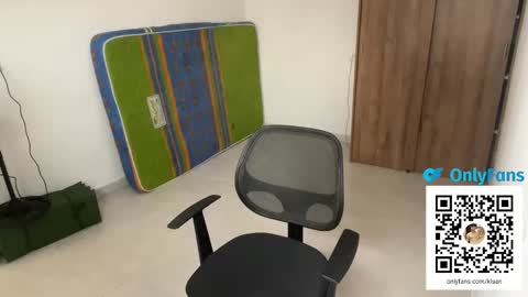 Snapshot of kisan_smith chatting on 12.21.24 Kisan online show from 12.21.24