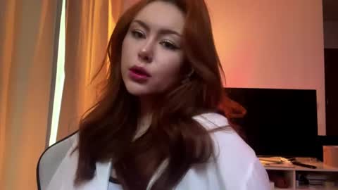 Snapshot of kishatamer chatting on 06.10.26 Mia online show from 06.10.26