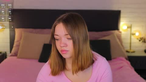 Kiss Moon online show from 02.20.26