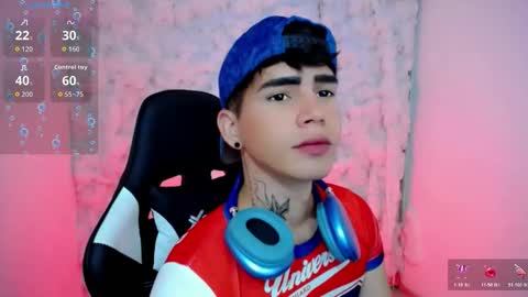 kiss_whitee online show from 11.10.25