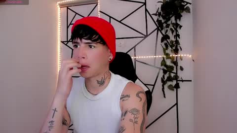 kiss_whitee online show from 05.18.26