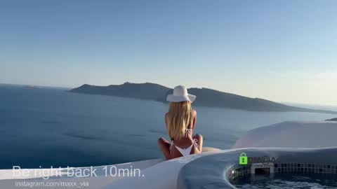 Alexandra online show from 09.09.25