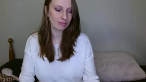 Snapshot of kissallie chatting on 03.07.25 Allie online show from 03.07.25