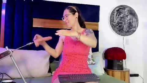Kissing Company online show from 06.23.26
