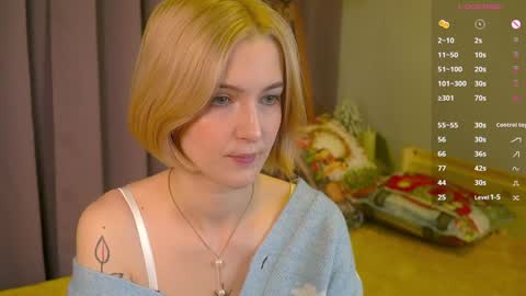 Snapshot of kisskiss_muah chatting on 12.30.24 Kate  online show from 12.30.24