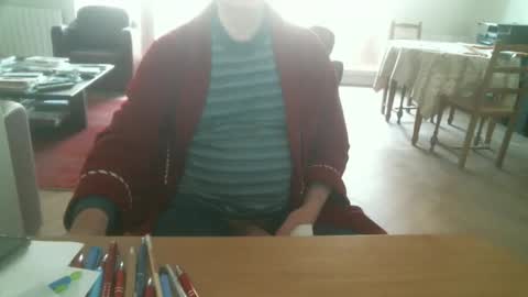 Snapshot of kisslog1 chatting on 11.12.25 kisslog1 online show from 11.12.25