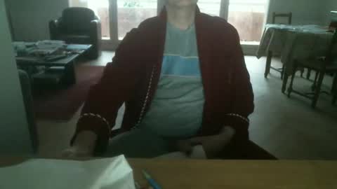 Snapshot of kisslog1 chatting on 12.15.25 kisslog1 online show from 12.15.25