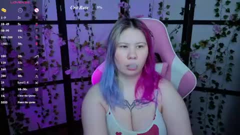 Snapshot of kitsune_little chatting on 06.22.26 kitsune_little online show from 06.22.26