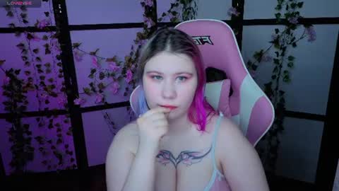 Snapshot of kitsune_little chatting on 07.07.26 kitsune_little online show from 07.07.26