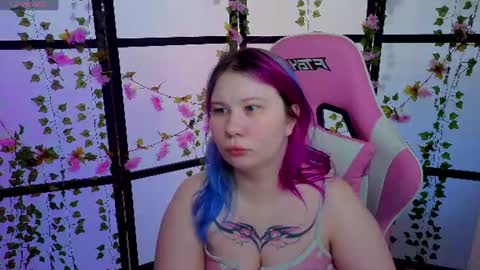 Snapshot of kitsune_little chatting on 07.16.26 kitsune_little online show from 07.16.26