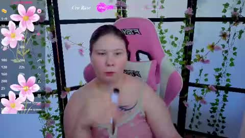 Snapshot of kitsune_little chatting on 07.17.26 kitsune_little online show from 07.17.26