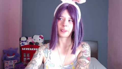 Snapshot of kitsunearineko chatting on 06.07.26 Ari Keimiwrights online show from 06.07.26