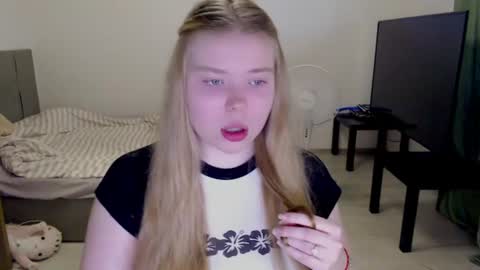 Jennyblonde and Emmabrunette online show from 06.13.26