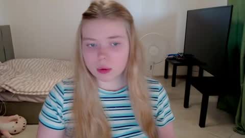 Jennyblonde and Emmabrunette online show from 06.15.26