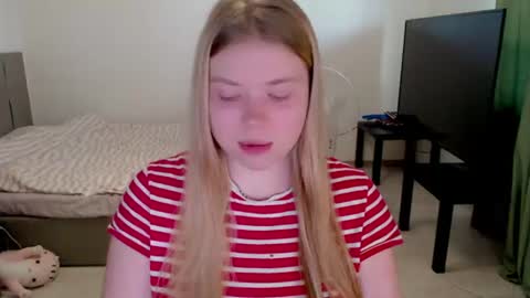 Jennyblonde and Emmabrunette online show from 07.03.26