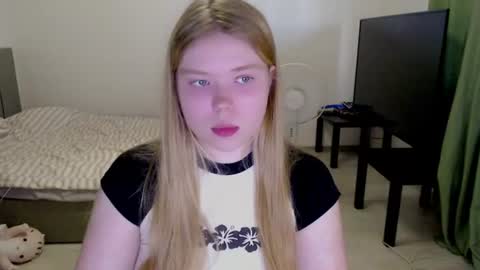 Jennyblonde and Emmabrunette online show from 07.13.26