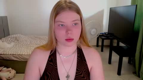 Jennyblonde and Emmabrunette online show from 07.19.26