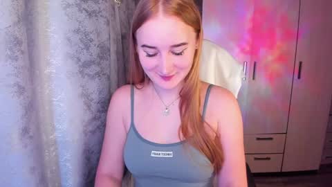 Snapshot of kitten_sun chatting on 02.08.25 kitten_sun online show from 02.08.25