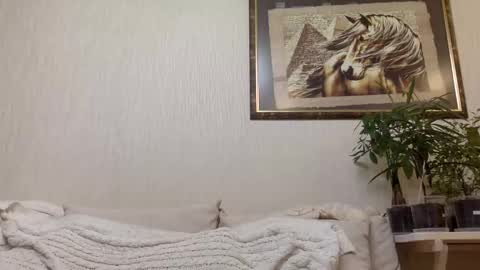 Snapshot of kittenger chatting on 03.04.26 Viki online show from 03.04.26