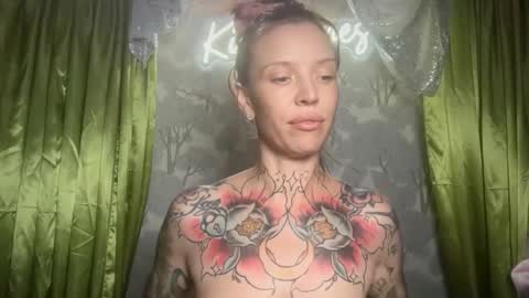 kittjones33 online show from 05.17.26